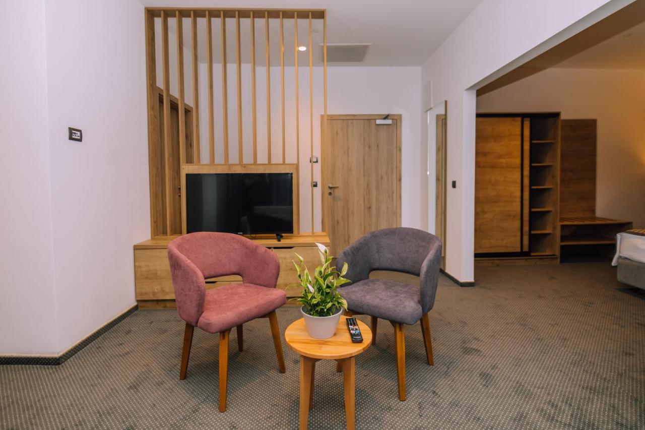 Hotel Salis Tuzla Luaran gambar